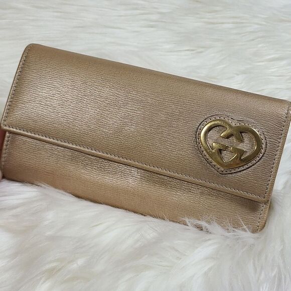 💯 Authentic Gucci Wallet 🍀 - Picture 1 of 16